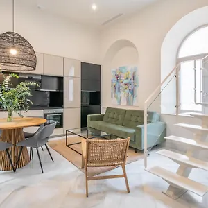 https://pinar-vip-class-malaga-c-granada.es-andalucia.com