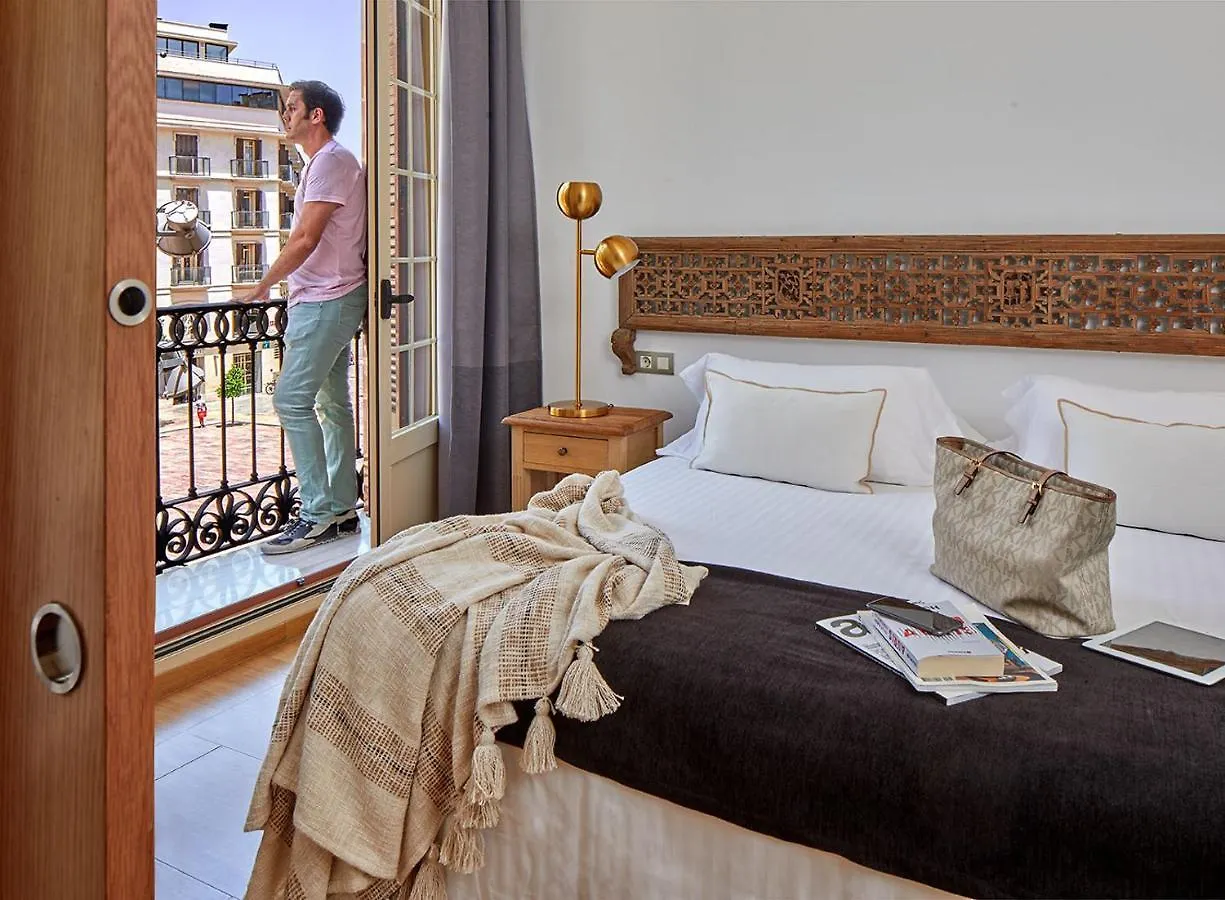 Lodgingmalaga Plaza Constitucion 0*, Malaga Spain